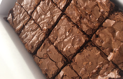 Box 24 Brownies Chocolat Donuts Café Lomé